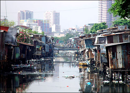 manila river slum 1